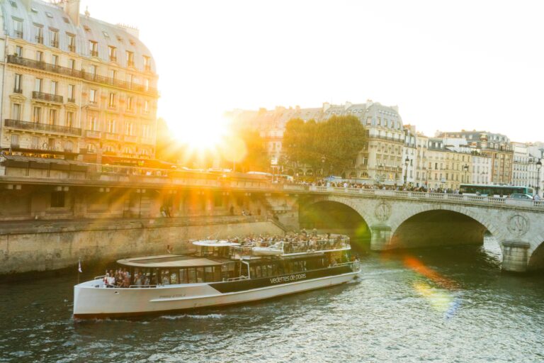 Paris City Tour & Seine River Cruise